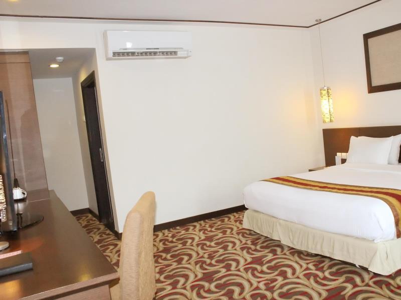 Swiss-Belinn Baloi Batam Нагоя Экстерьер фото